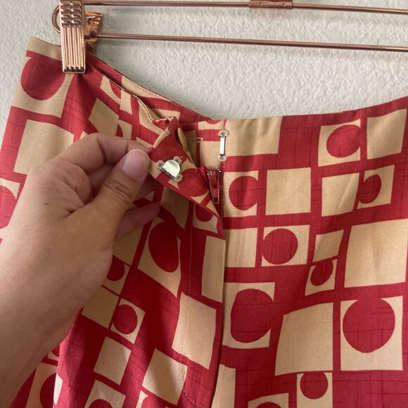 Vintage Talbots red and tan 100% silk pants geometric print size 10 - Picture 3 of 8